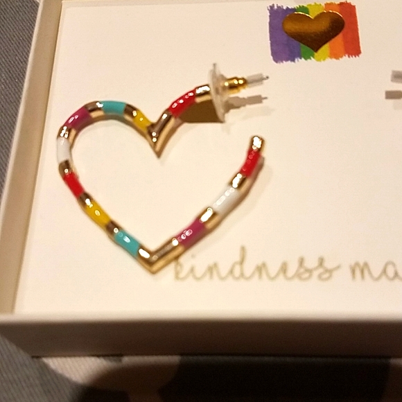 C&C Multi-Colored Heart Earrings - Picture 2 of 2